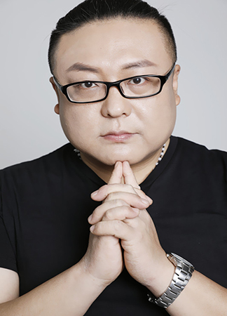 <b>周东坡</b>